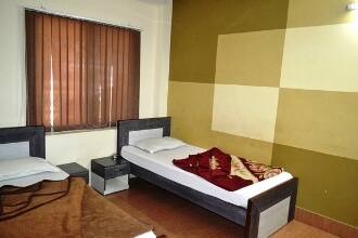 Hotel Satyam, Jaigaon 3